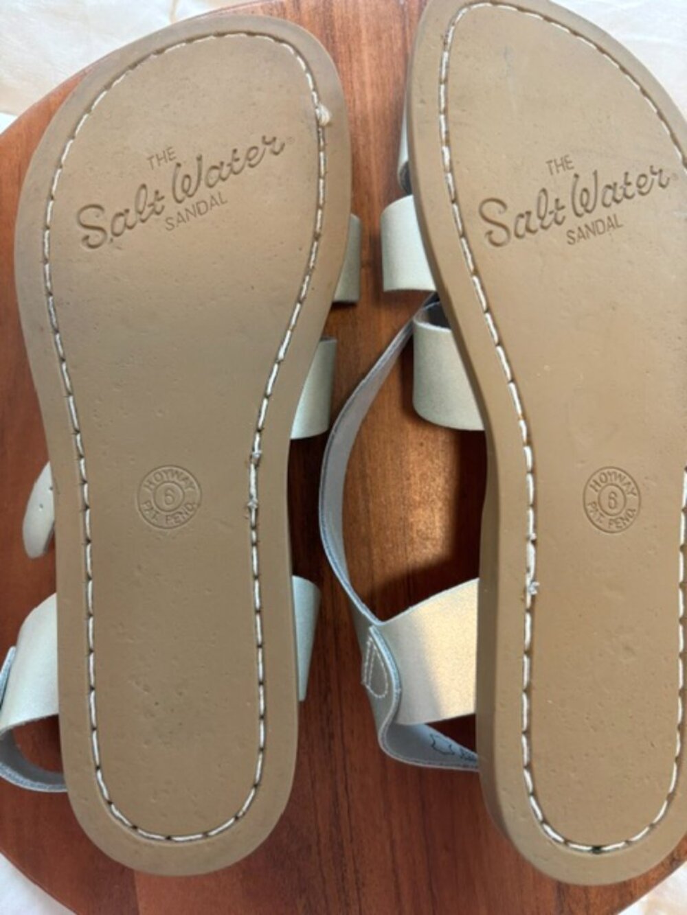 SaltWater Silver Sandals W8 - Picture 6 of 6